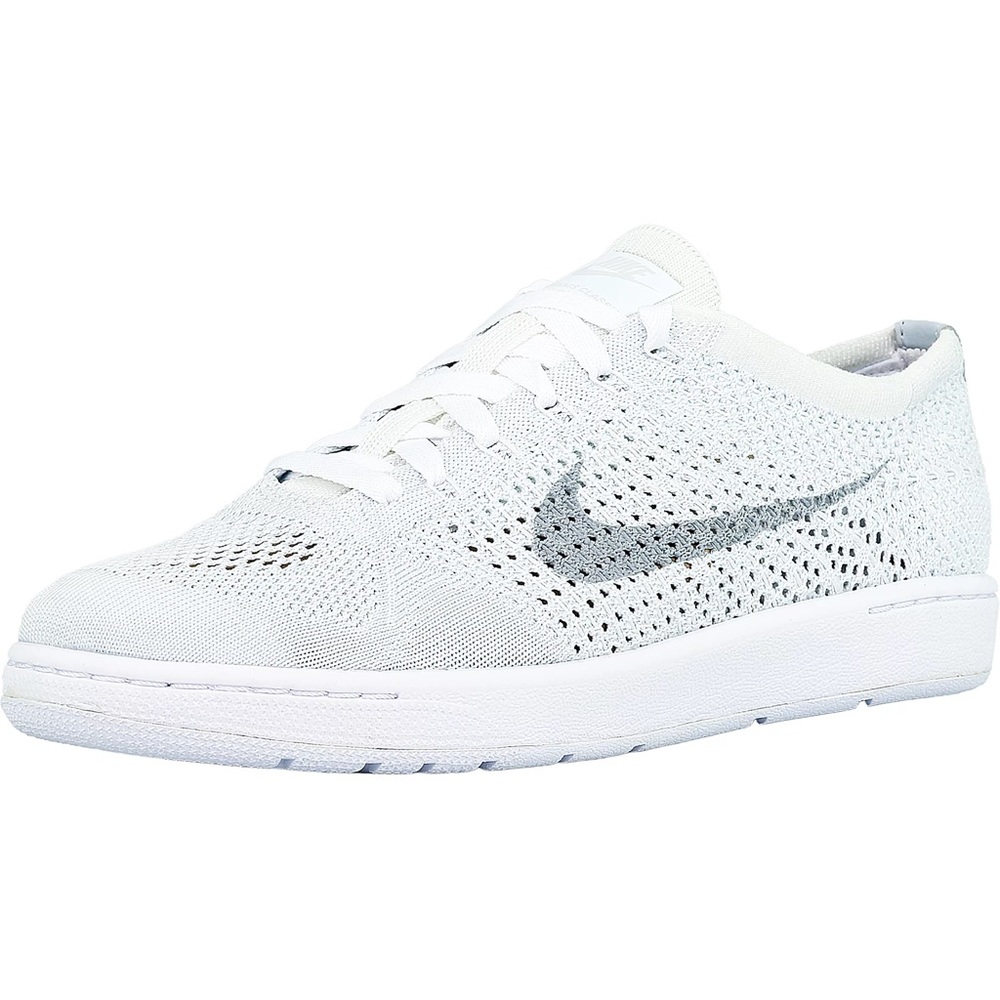 Nike Women’s Tennis Classic Ultra Flyknit